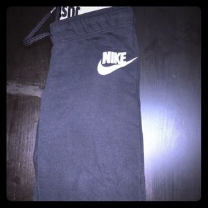 Nike (xs sweatpants)